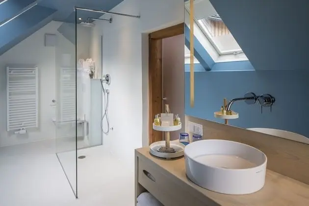 Superior Süit, Şömine, Göl Manzaralı