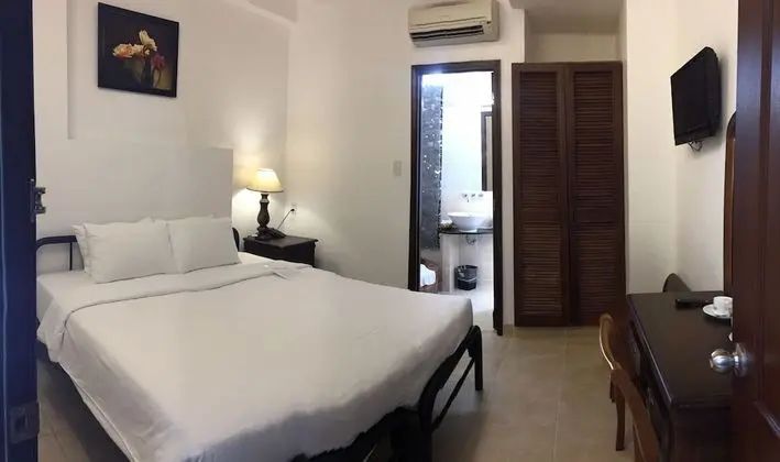 Deluxe Room, No Windows