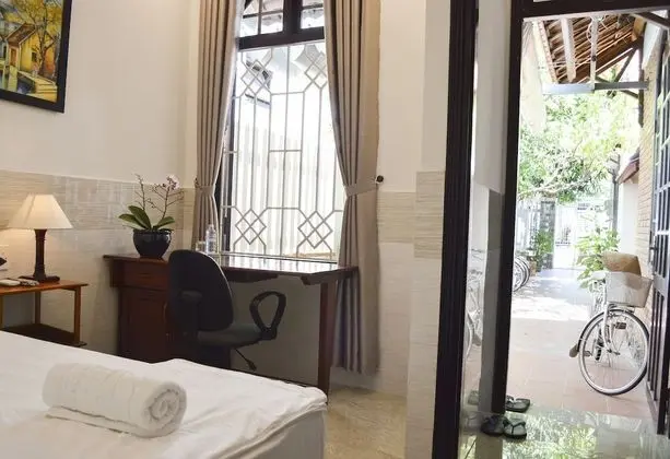 Standard Büyük Yataklı Tek Kişilik Oda, Bahçeli