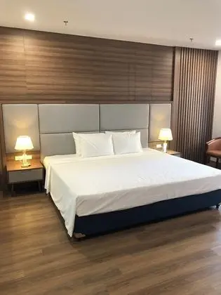 Deluxe Tek Büyük Yataklı Oda, Balkon