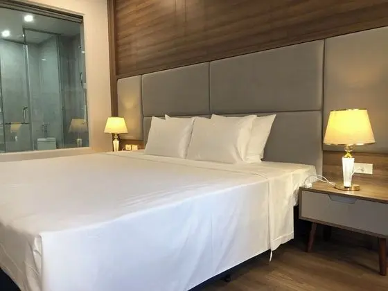 Deluxe Tek Büyük Yataklı Oda, Balkon