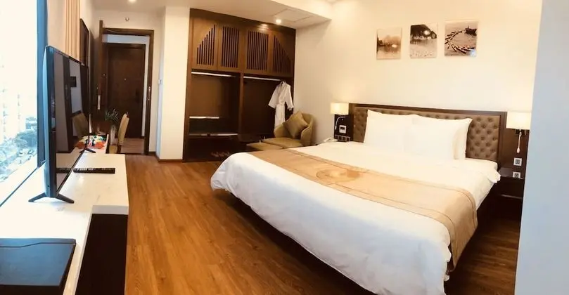 Deluxe Tek Büyük Yataklı Oda