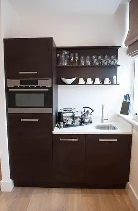 Büyük Yataklı Tek Kişilik Oda