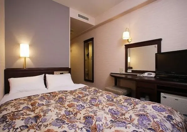 Tek Büyük Yataklı Oda, Sigara İçilmez