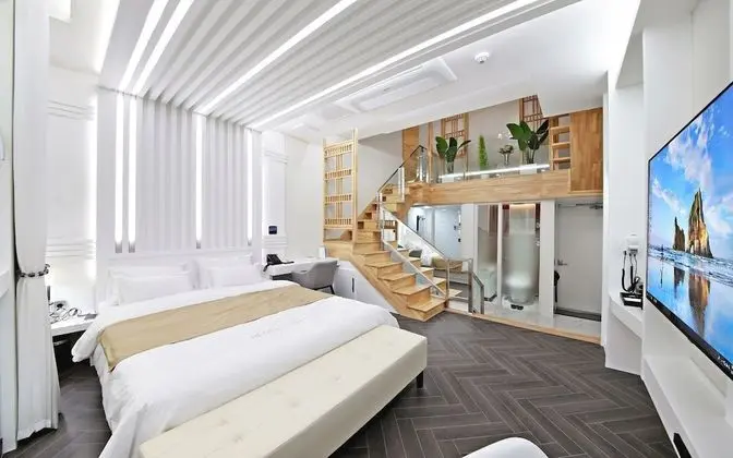 Oda (Multi-layer-Covid discount EVENT (UHD)