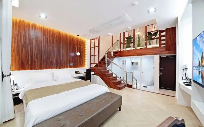 Oda (Multi-layer-Covid discount EVENT (UHD)