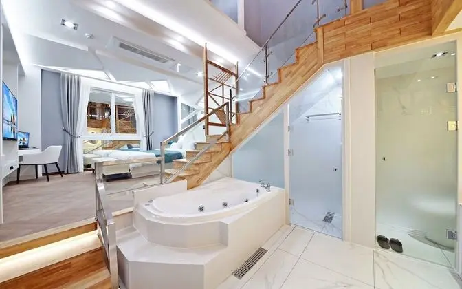 Oda (Multi-layer-Covid discount EVENT (UHD)