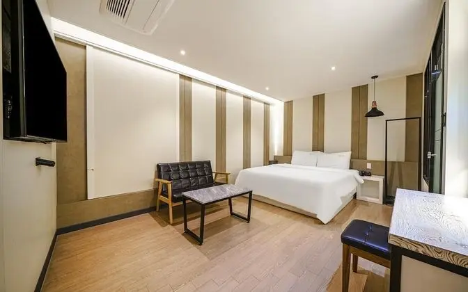 Oda (Deluxe rooms (free Netflix viewing) ()