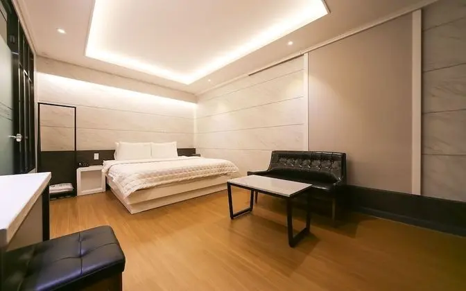 Oda (Deluxe rooms (free Netflix viewing) ()