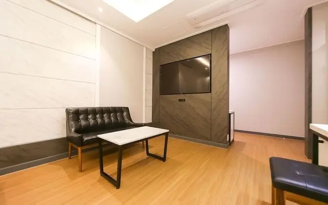 Oda (Deluxe rooms (free Netflix viewing) ()