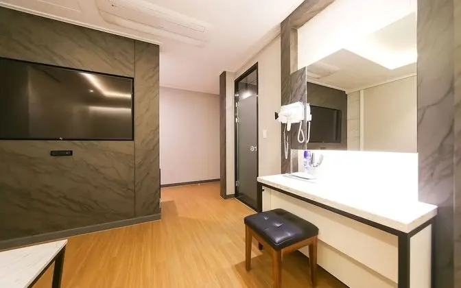 Oda (Deluxe rooms (free Netflix viewing) ()