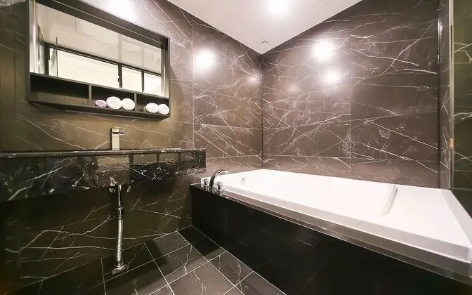 Oda (Deluxe rooms (free Netflix viewing) ()