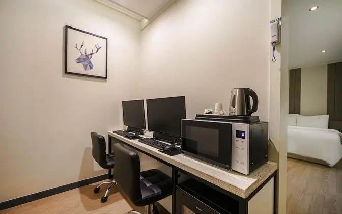 Oda (Deluxe rooms (free Netflix viewing) ()