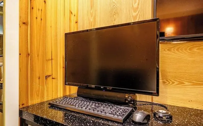 Oda (VIP - Karaoke (free Netflix viewing) )