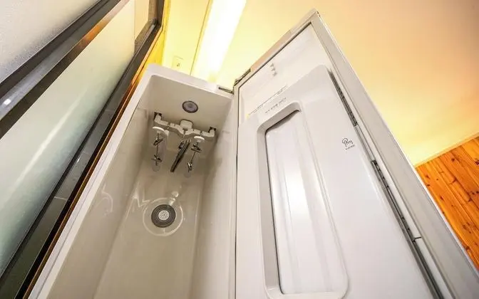 Oda (VIP - Karaoke (free Netflix viewing) )