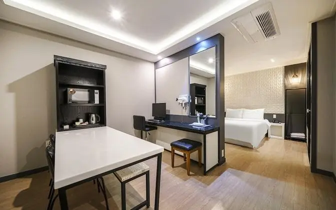 Oda (VIP - Party room (free Netflix viewin)