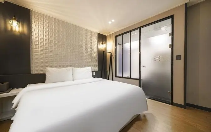 Oda (VIP - Party room (free Netflix viewin)