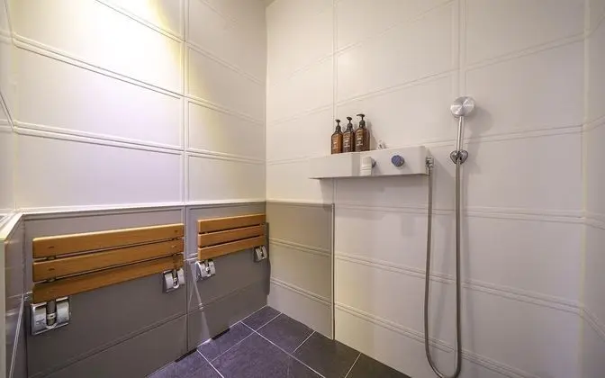 Oda (VIP - Party room (free Netflix viewin)