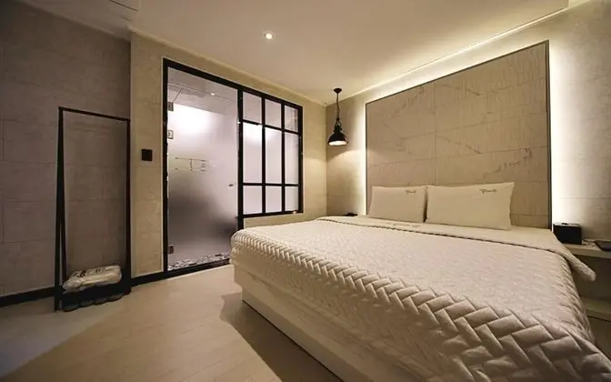 Oda (VIP - Party room (free Netflix viewin)