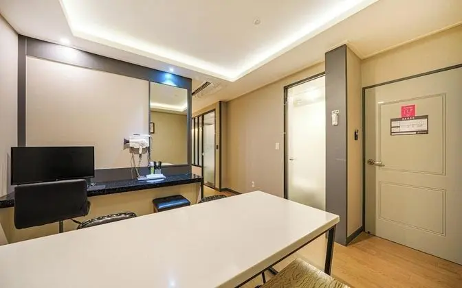 Oda (VIP - Party room (free Netflix viewin)