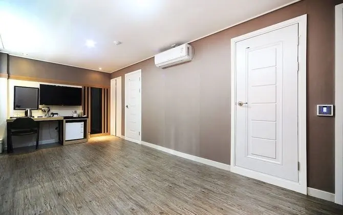 Oda (Ondol (2 shower rooms/New air conditi)