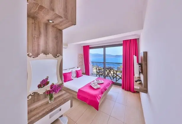 Standart Oda, Deniz Manzaralı, Balkonlu
