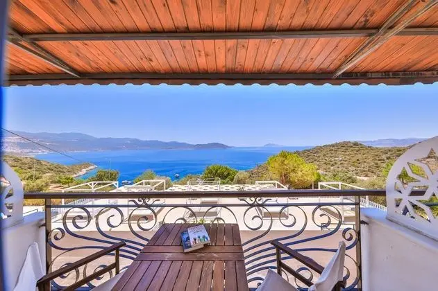 Standart Oda, Deniz Manzaralı, Balkonlu