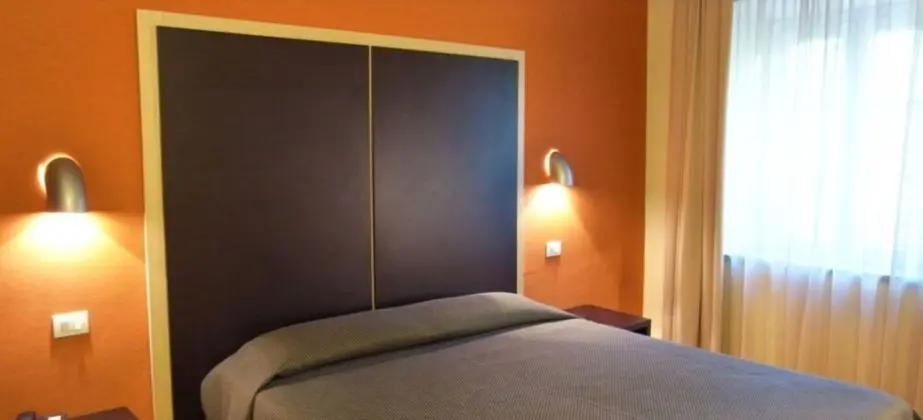 Standard Büyük Yataklı Tek Kişilik Oda