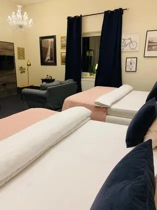 Üç Kişilik Oda, Ortak Banyo