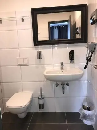 Basic Tek Büyük Yataklı Oda, Banyolu/Duşlu