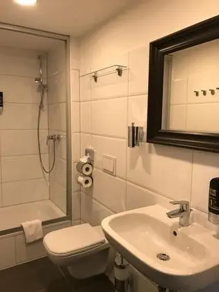 Basic Tek Büyük Yataklı Oda, Banyolu/Duşlu