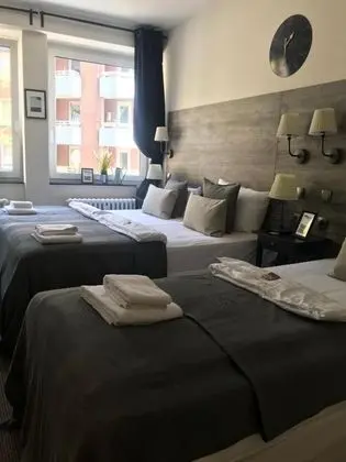 Basic Üç Kişilik Oda, Ortak Banyo