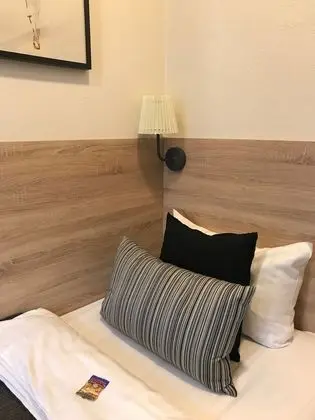 Tek Kişilik Oda, Ortak Banyo