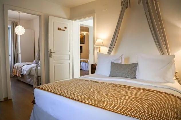 Üç Kişilik Oda, Banyolu/Duşlu (Chambre « Flocon »)