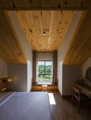 Design Tek Büyük Yataklı Oda, 1 En Büyük (King) Boy Yatak, Havuz Manzaralı
