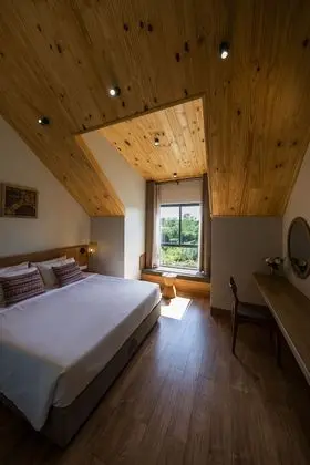 Design Tek Büyük Yataklı Oda, 1 En Büyük (King) Boy Yatak, Havuz Manzaralı
