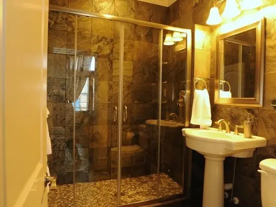 Standard Tek Büyük Yataklı Oda, Banyolu/Duşlu (Renate)