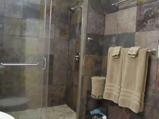Standard Tek Büyük Yataklı Oda, Banyolu/Duşlu, Şehir Manzaralı (Magdalana)