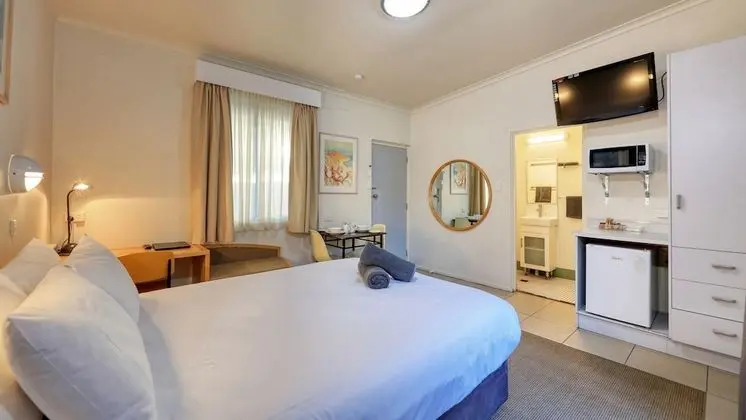 Standard Oda, Sigara İçilmez, Balkon (2 Bedroom Courtyard Unit)