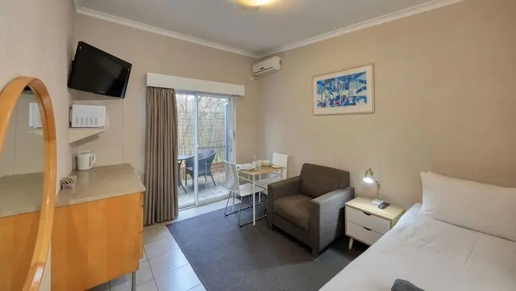 Standard Oda, Sigara İçilmez, Balkon (2 Bedroom Courtyard Unit)