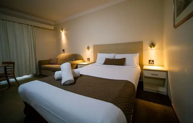 Standard İki Ayrı Yataklı Oda, Küçük Mutfak (1 queen and 1 single bed)