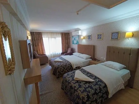 Deluxe Triple Room