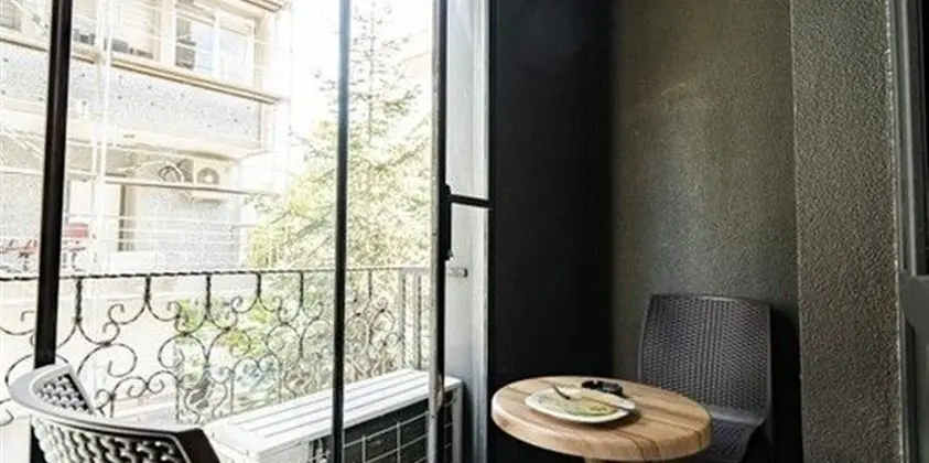 Sehir Manzarali Balkonlu Standard 3 Kişili