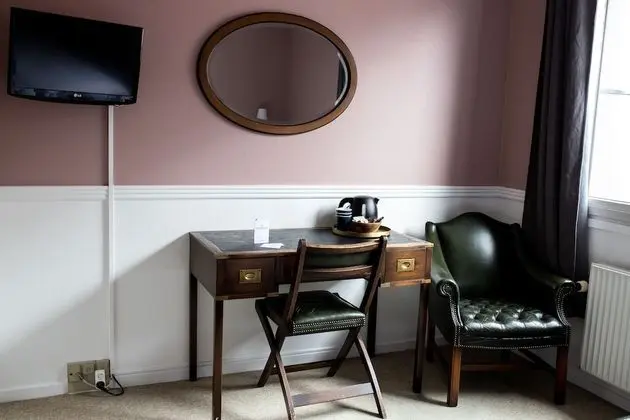 Tek Büyük Yataklı Oda