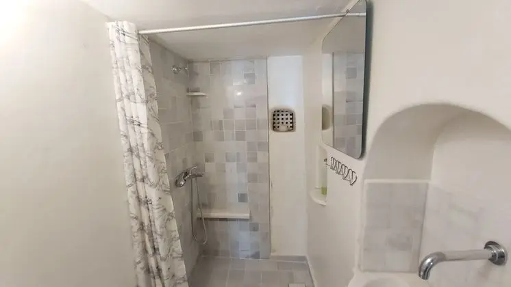 Oda, 1 Çift Kişilik Yatak ve Çekyat (Hammamet 1)