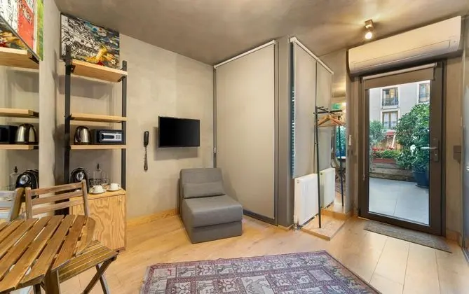 Standart Oda - Ek Bina, Şehir Manzaralı