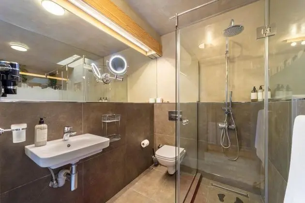 Standart Oda - Ek Bina, Şehir Manzaralı