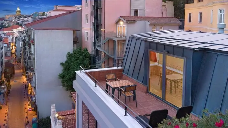 Suite,    , Teraslı