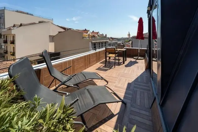 Suite,    , Teraslı