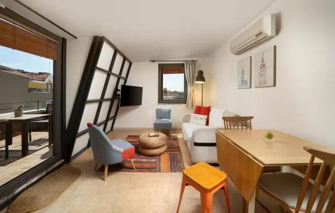 Suite,    , Teraslı